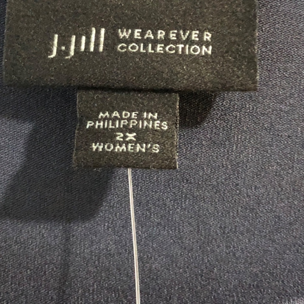 J. Jill Navy Sleeveless Tank with Side Slits - Picture 2 of 7